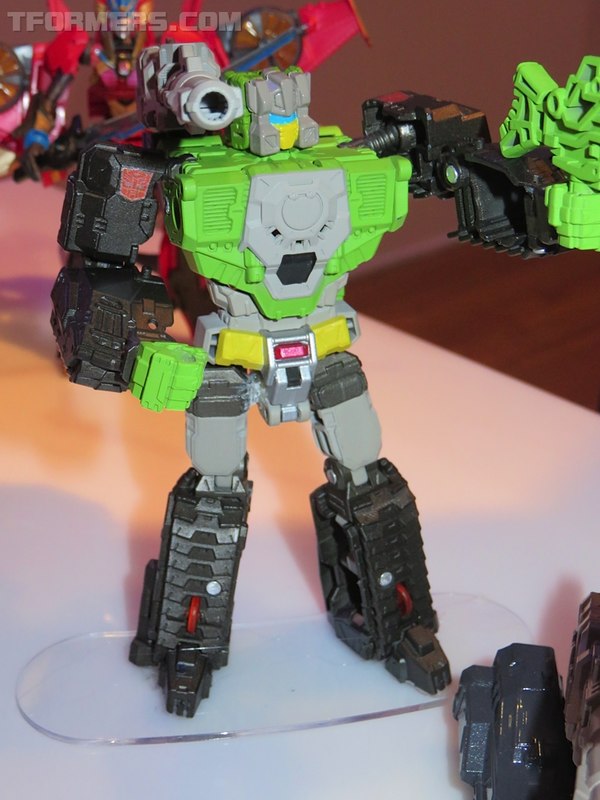 NYCC 2015   Transformers Combiner Wars Galvatron, Skullcruncher, Blaster, More  (48 of 80)